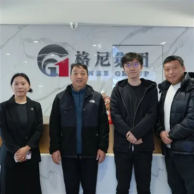 C70600-Kupfer-Nickel-Röhren wurden in Wärmetauschern verwendet, die nach Indo...